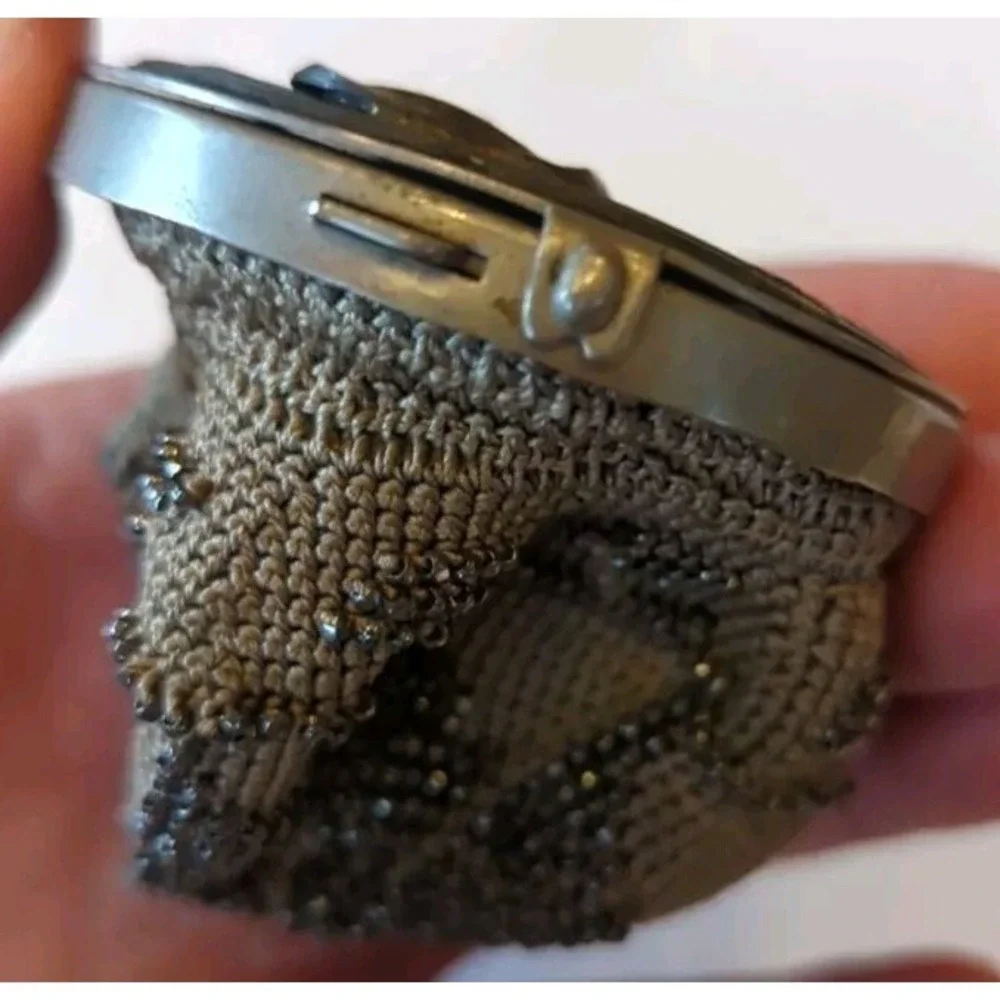 Antique Silver‎ Metal Top Coin Crochet Silver Beaded Purse Art Nouveau Victorian